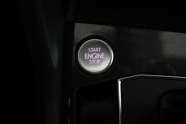 Volkswagen Tiguan Allspace 1.5 TSI R*AUTOM*PANO*ACC*NAVI*HAAK*CAM*CARPLAY*ECC