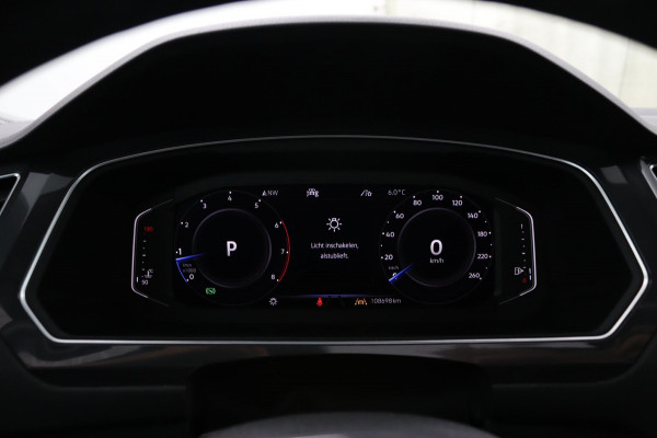 Volkswagen Tiguan Allspace 1.5 TSI R*AUTOM*PANO*ACC*NAVI*HAAK*CAM*CARPLAY*ECC
