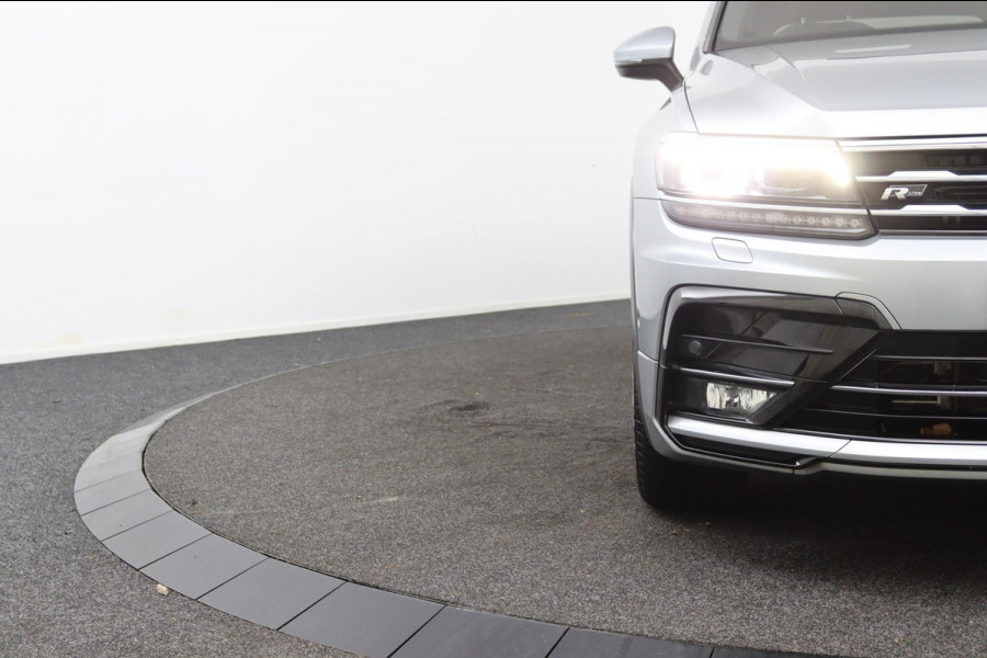 Volkswagen Tiguan Allspace 1.5 TSI R*AUTOM*PANO*ACC*NAVI*HAAK*CAM*CARPLAY*ECC