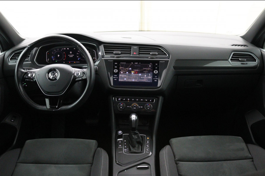 Volkswagen Tiguan Allspace 1.5 TSI R*AUTOM*PANO*ACC*NAVI*HAAK*CAM*CARPLAY*ECC