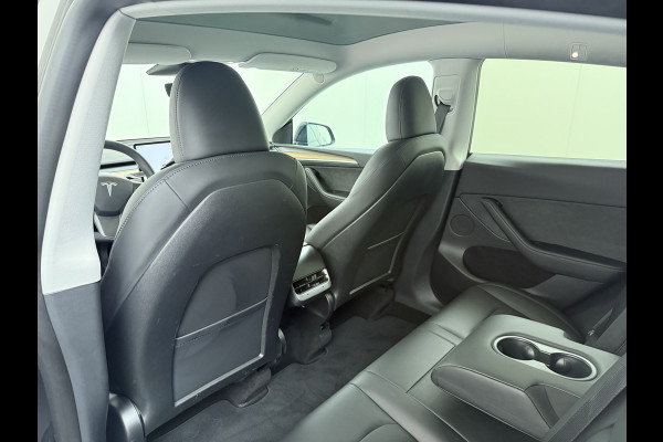 Tesla Model Y LFP-Accu SOH 97% Leder Lmv 20" Warmtepomp Camera's Panormadak Adap.Cruise Navi RWD Ecc Autopilot Stoel+Stuur+Achterbank Verwarming Elek.Achterklep Dodehoek detector Draadloze telefoonlader Origineel Nederlandse Auto