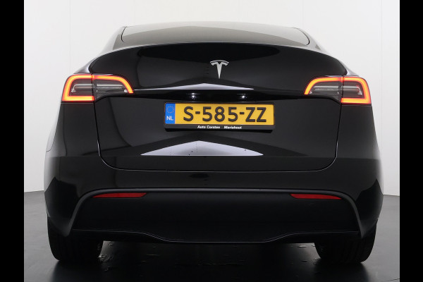 Tesla Model Y LFP-Accu SOH 97% Leder Lmv 20" Warmtepomp Camera's Panormadak Adap.Cruise Navi RWD Ecc Autopilot Stoel+Stuur+Achterbank Verwarming Elek.Achterklep Dodehoek detector Draadloze telefoonlader Origineel Nederlandse Auto