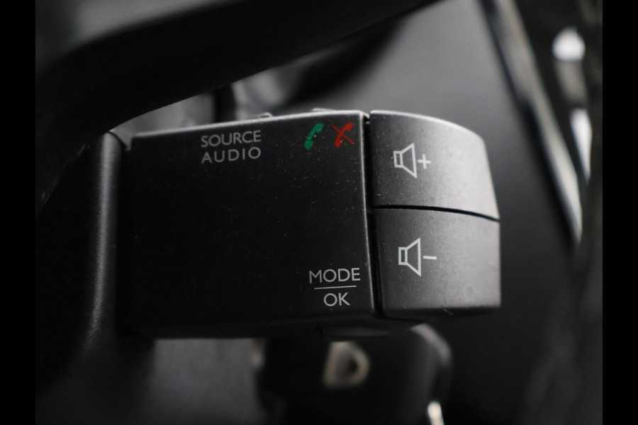 Dacia Lodgy 1.3 TCe COMFORT 7 PERSOONS 1e EIG GARANTIE 2030* AIRCO. SPORTVELGEN. PRIVACY GLASS.COMFORT PAKKET