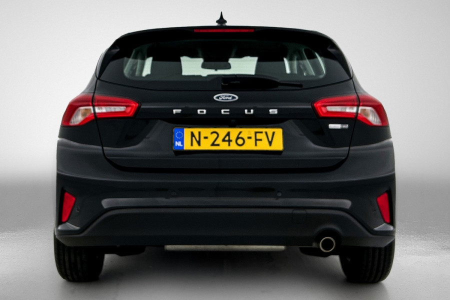 Ford Focus 1.0 EcoBoost Hybrid Trend Edition Business (NAVIGATIE, CAMERA, STRUUR-/STOELVERWARMING, 1e EIGENAAR, GOED ONDERHOUDEN)