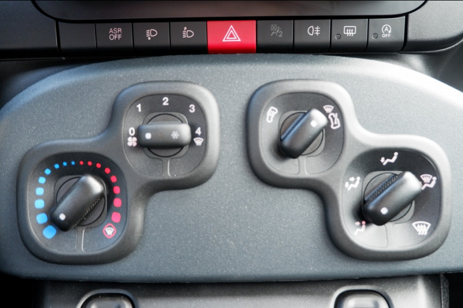 Fiat Panda 1.0 Hybrid City / INCL. 2 jaar FabrieksGarantie
