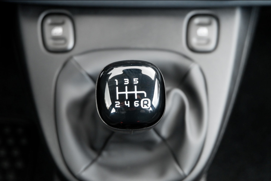 Fiat Panda 1.0 Hybrid City / INCL. 2 jaar FabrieksGarantie