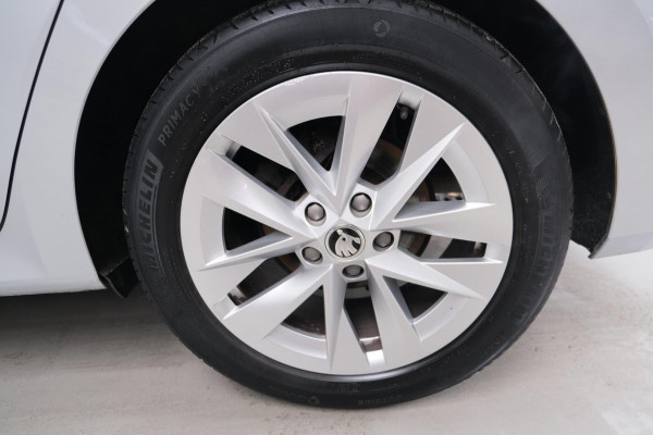 Škoda Octavia Combi 1.5 TSI First Edition - N.A.P. Airco, Cruise, PDC, Navi, Trekhaak.