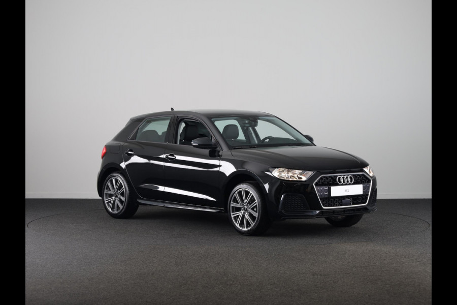 Audi A1 Sportback 25 TFSI Advanced edition 95pk | Parkeerhulp plus | Automatische airco | Navigatie via App | 17 inch lichtmetalen velgen | Dak in contrast kleur