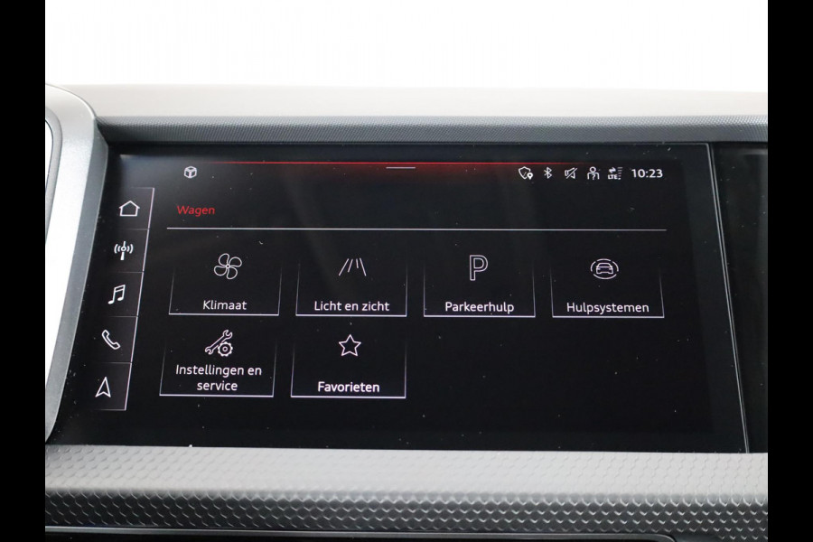 Audi A1 Sportback 25 TFSI Advanced edition 95pk | Parkeerhulp plus | Automatische airco | Navigatie via App | 17 inch lichtmetalen velgen | Dak in contrast kleur