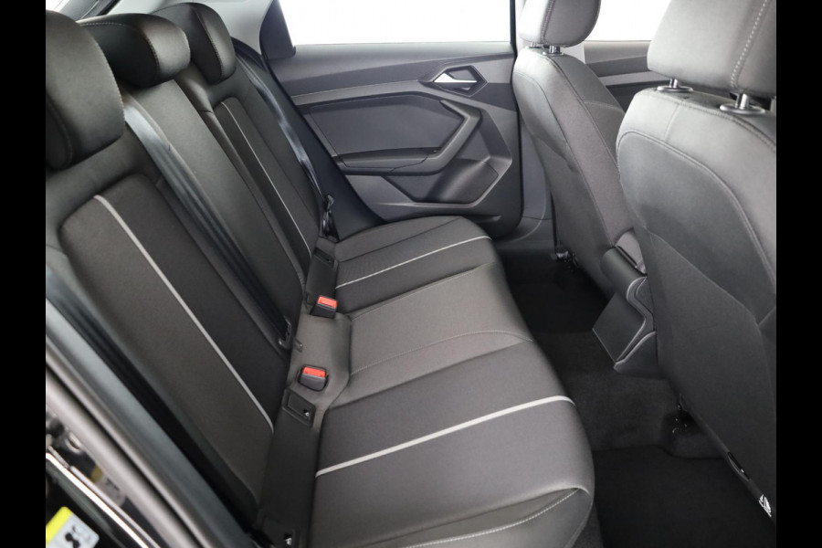 Audi A1 Sportback 25 TFSI Advanced edition 95pk | Parkeerhulp plus | Automatische airco | Navigatie via App | 17 inch lichtmetalen velgen | Dak in contrast kleur