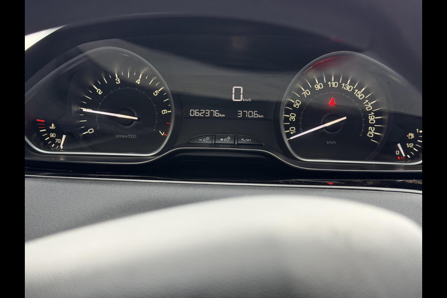 Peugeot 208 1.2 PureTech Blue Lion Navi,Airco,Cruise,PDC,Distributie riem v.v. in 2025,Apple Carplay,Weinig KM,N.A.P,APK tot 09-2026