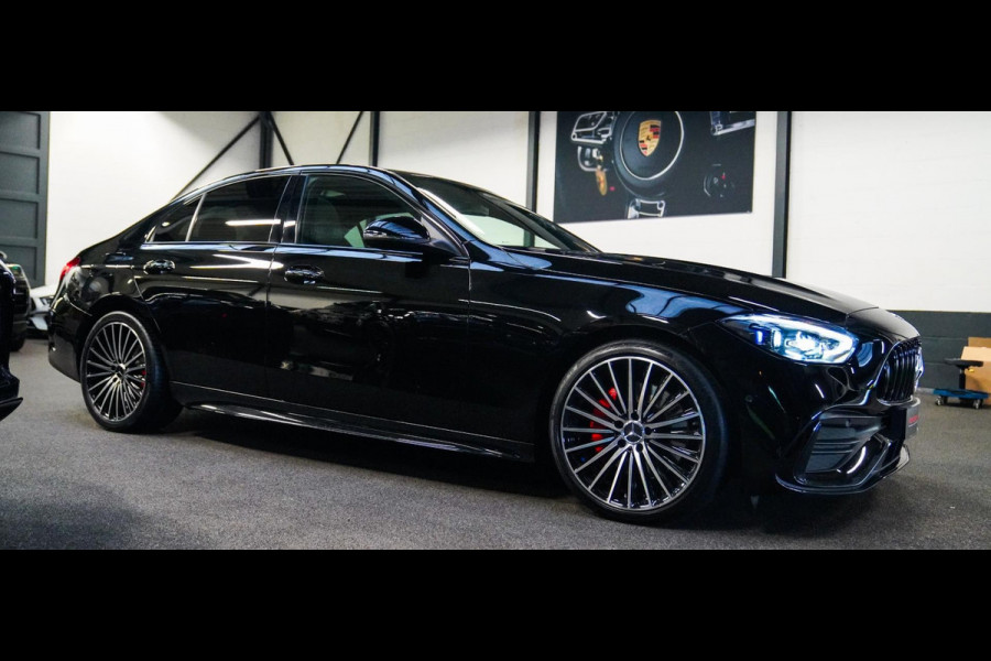 Mercedes-Benz C-Klasse 300 AMG Line | Pano | Achteruitrijcamera | Burmester