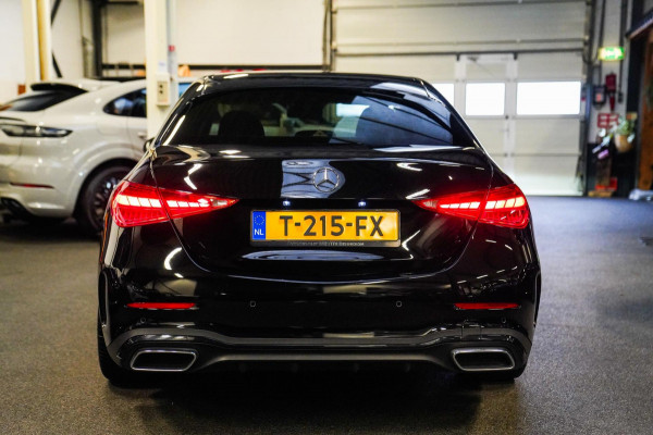 Mercedes-Benz C-Klasse 300 AMG Line | Pano | Achteruitrijcamera | Burmester