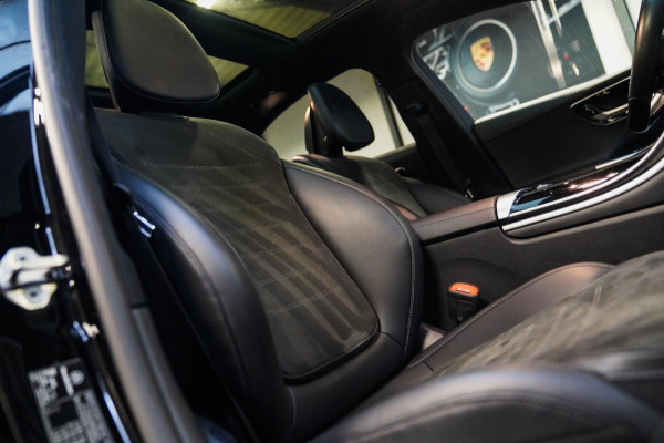 Mercedes-Benz C-Klasse 300 AMG Line | Pano | Achteruitrijcamera | Burmester