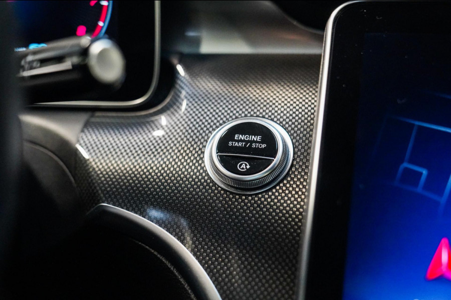 Mercedes-Benz C-Klasse 300 AMG Line | Pano | Achteruitrijcamera | Burmester