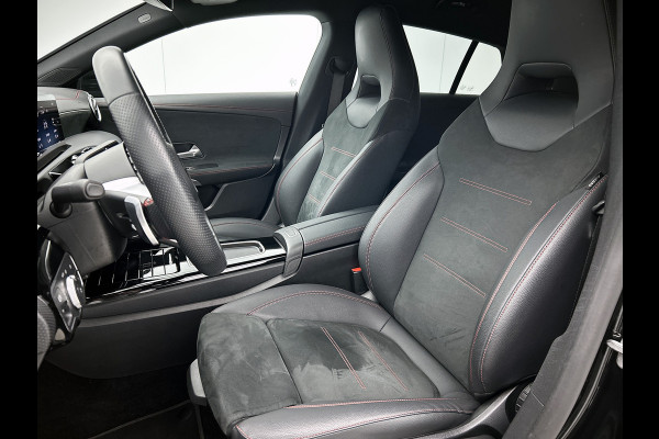 Mercedes-Benz CLA-Klasse Shooting Brake 250 e Star Edition AMG Line | Night Pakket | Sfeerverlichting | Ledkoplampen | Apple CarPlay | Keyless-Go | Inclusief 24 maanden MB Certified garantie voor Europa.