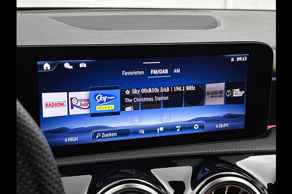 Mercedes-Benz CLA-Klasse Shooting Brake 250 e Star Edition AMG Line | Night Pakket | Sfeerverlichting | Ledkoplampen | Apple CarPlay | Keyless-Go | Inclusief 24 maanden MB Certified garantie voor Europa.