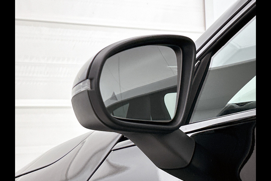 Mercedes-Benz CLA-Klasse Shooting Brake 250 e Star Edition AMG Line | Night Pakket | Sfeerverlichting | Ledkoplampen | Apple CarPlay | Keyless-Go | Inclusief 24 maanden MB Certified garantie voor Europa.