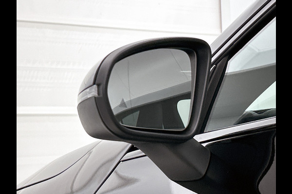 Mercedes-Benz CLA-Klasse Shooting Brake 250 e Star Edition AMG Line | Night Pakket | Sfeerverlichting | Ledkoplampen | Apple CarPlay | Keyless-Go | Inclusief 24 maanden MB Certified garantie voor Europa.