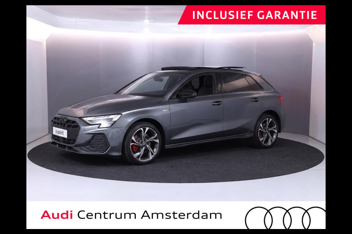 Audi A3 Sportback 45 TFSI e S edition Competition 272 pk SOH 100% S-tronic| Navigatie | Panoramadak | Private lease vanaf €798,- | Achteruitrijcamera | Adaptieve cruise control | Matrix LED koplampen |