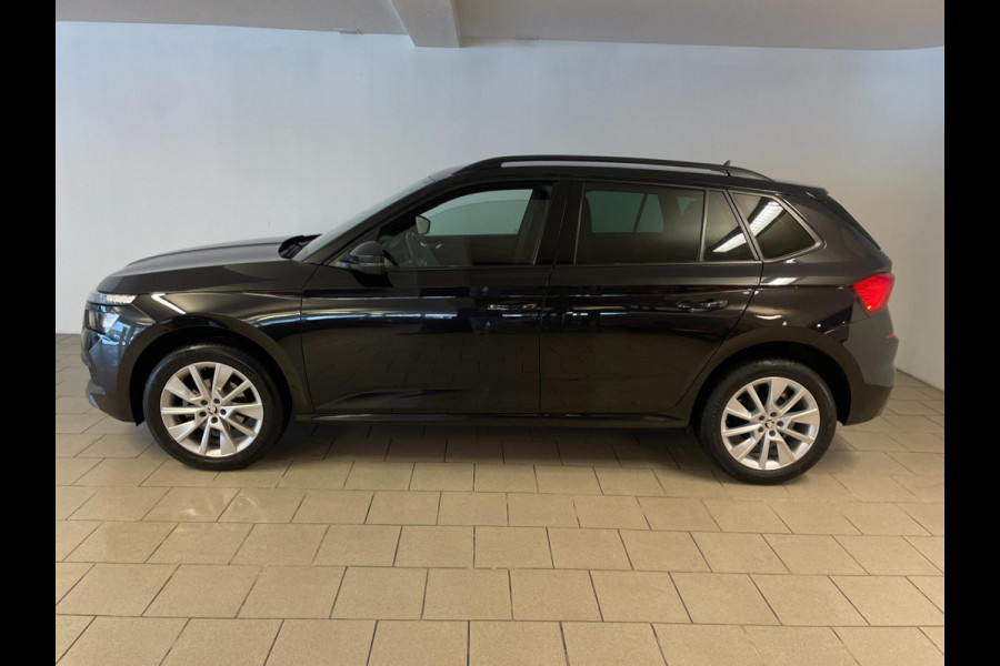 Škoda Kamiq 1.0 TSI Sport Business 110PK AIRCO CLIMA NAVI VIA APP CRUISE APPLE CARPLAY SPORTSTOELEN PDC TREKHAAK NIEUWSTAAT