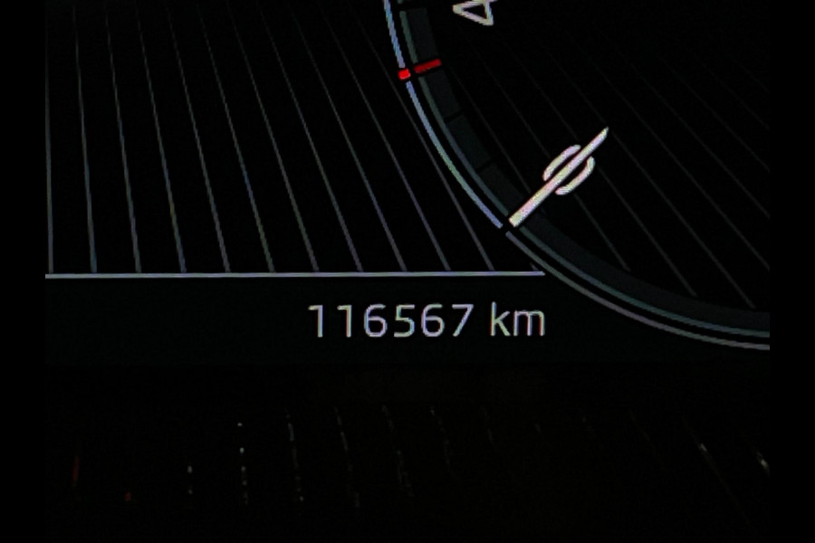 Škoda Kamiq 1.0 TSI Sport Business 110PK AIRCO CLIMA NAVI VIA APP CRUISE APPLE CARPLAY SPORTSTOELEN PDC TREKHAAK NIEUWSTAAT