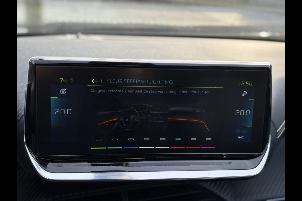 Peugeot e-2008 EV Allure 50 kWh | SoH 93,4% | Navi, 3D Virt. Cockp., Camera, Cruise, Climate, Sfeerverlichting, Carplay/Android |