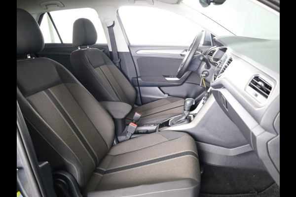 Volkswagen T-Roc 1.5 TSI Style Business 150PK DSG | Navigatie | Parkeercamera | Automatische airco | 17 inch Lm velgen |