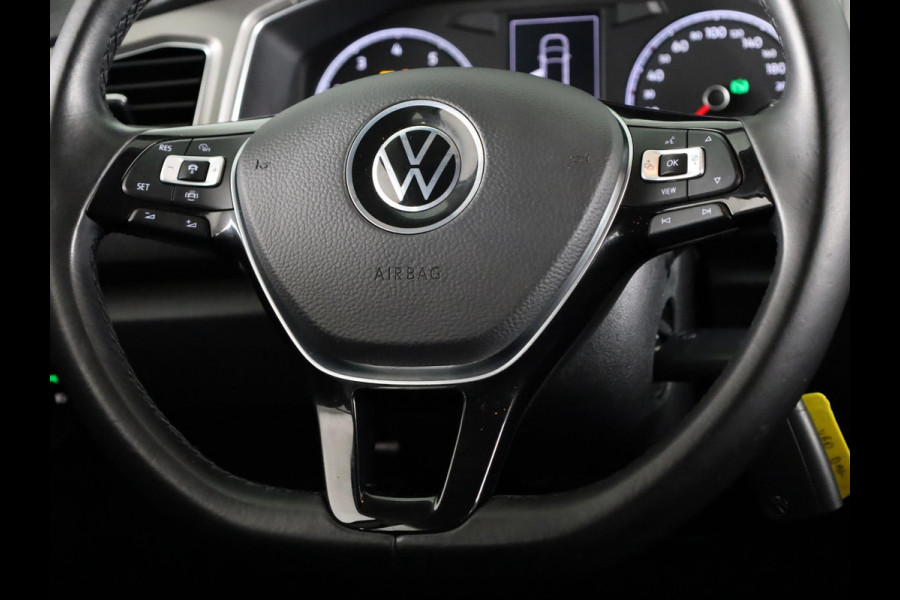Volkswagen T-Roc 1.5 TSI Style Business 150PK DSG | Navigatie | Parkeercamera | Automatische airco | 17 inch Lm velgen |