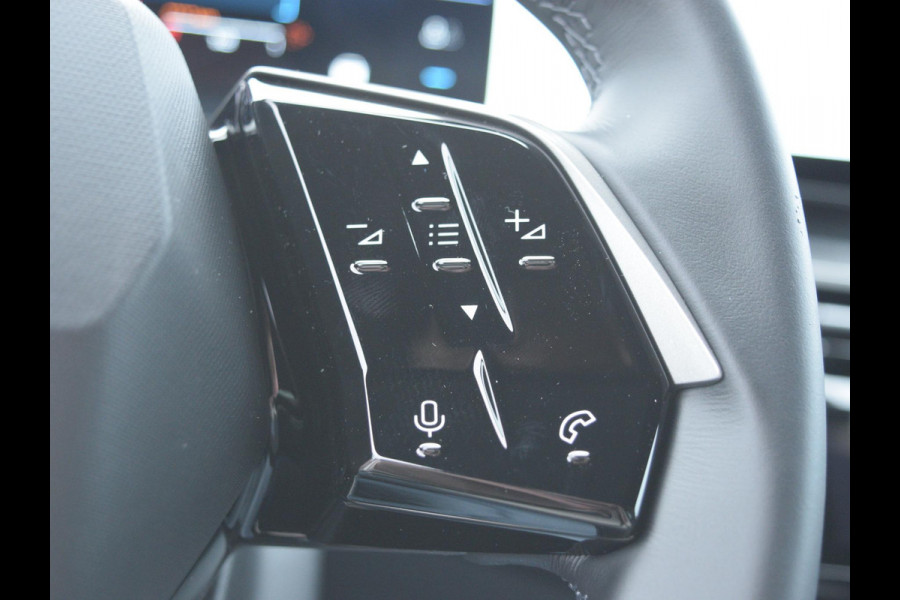 Peugeot 5008 1.6 Plug-in Hybrid 195 Allure | 360 camera | navigatie | stoelverwarming | adaptieve cruise control