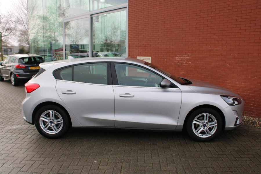 Ford Focus 1.0 EcoBoost Trend Edition Business | Trekhaak | Navigatie | Cruise Control | Airconditioning