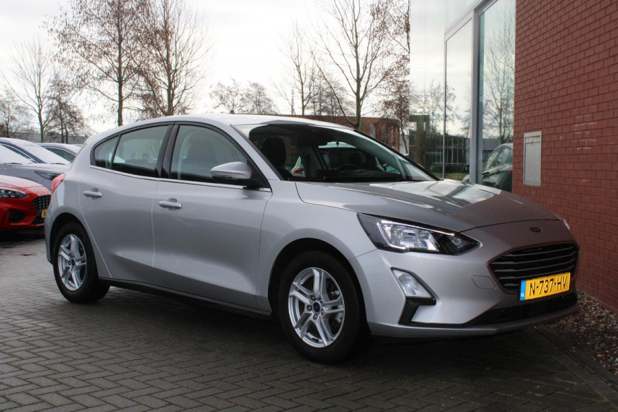 Ford Focus 1.0 EcoBoost Trend Edition Business | Trekhaak | Navigatie | Cruise Control | Airconditioning