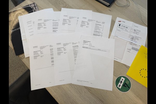 Mercedes-Benz CLA-Klasse 200 Business Solution AMG l 1e eigenaar | NL Auto  Panoramadak | Sfeerverlichting | Elektrische stoelen met geheugen | Camera | Apple CarPlay | Rijklaar geleverd met 12 maanden BOVAG-garantie