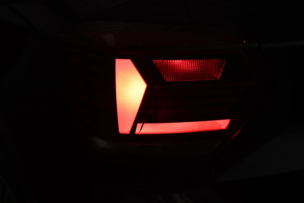 Volkswagen Polo 1.0 TSI / VIRTUAL / KEYLESS / ACC / CARPLAY / STOELVERW