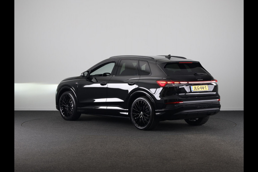Audi Q4 e-tron 40 S Edition 63 kWh 204pk | 20 inch Lichtmetalen velgen | Parkeercamerea | Adaptieve cruise controle