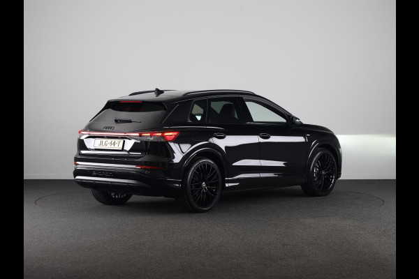 Audi Q4 e-tron 40 S Edition 63 kWh 204pk | 20 inch Lichtmetalen velgen | Parkeercamerea | Adaptieve cruise controle