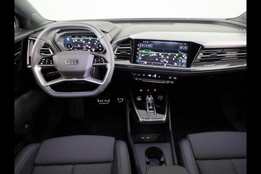 Audi Q4 e-tron 40 S Edition 63 kWh 204pk | 20 inch Lichtmetalen velgen | Parkeercamerea | Adaptieve cruise controle