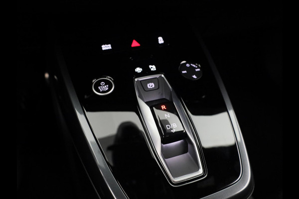 Audi Q4 e-tron 40 S Edition 63 kWh 204pk | 20 inch Lichtmetalen velgen | Parkeercamerea | Adaptieve cruise controle