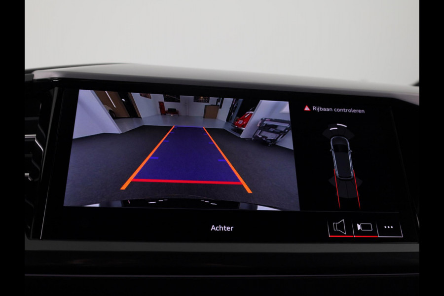 Audi Q4 e-tron 40 S Edition 63 kWh 204pk | 20 inch Lichtmetalen velgen | Parkeercamerea | Adaptieve cruise controle