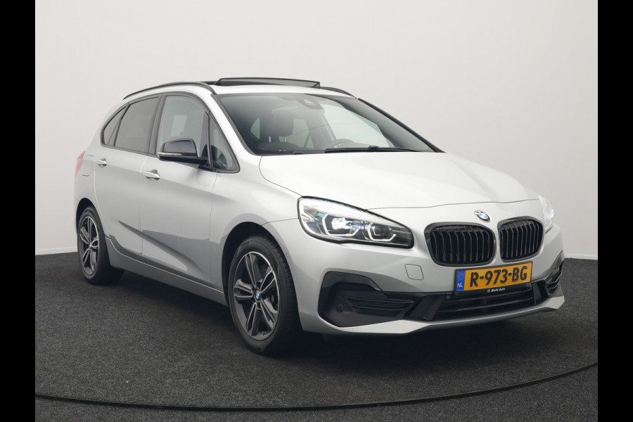 BMW 2 Serie Active Tourer 225xe iPerformance Sportline Plug In Hybrid 225pk PHEV | Panodak | Sportstoelen Memory | Camera | Stoelverwarming | Navi Full Map | Keyless | LED |
