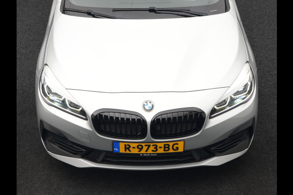 BMW 2 Serie Active Tourer 225xe iPerformance Sportline Plug In Hybrid 225pk PHEV | Panodak | Sportstoelen Memory | Camera | Stoelverwarming | Navi Full Map | Keyless | LED |