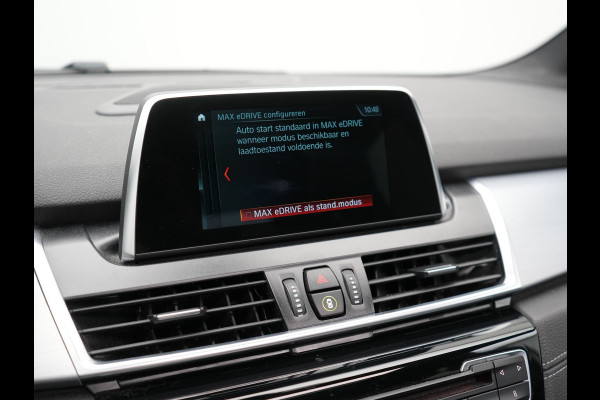 BMW 2 Serie Active Tourer 225xe iPerformance Sportline Plug In Hybrid 225pk PHEV | Panodak | Sportstoelen Memory | Camera | Stoelverwarming | Navi Full Map | Keyless | LED |