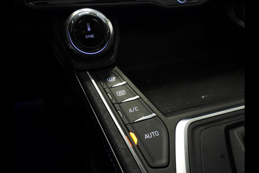 Lynk & Co 01 1.5 PHEV BlackLine TREKHAAK/360CAM/SCHUIFDAK/LED/20"LMV!