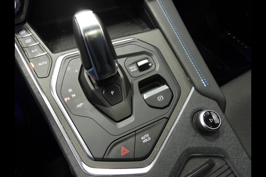 Lynk & Co 01 1.5 PHEV BlackLine NAVI/360CAM/SCHUIFDAK/LED/20"LMV!