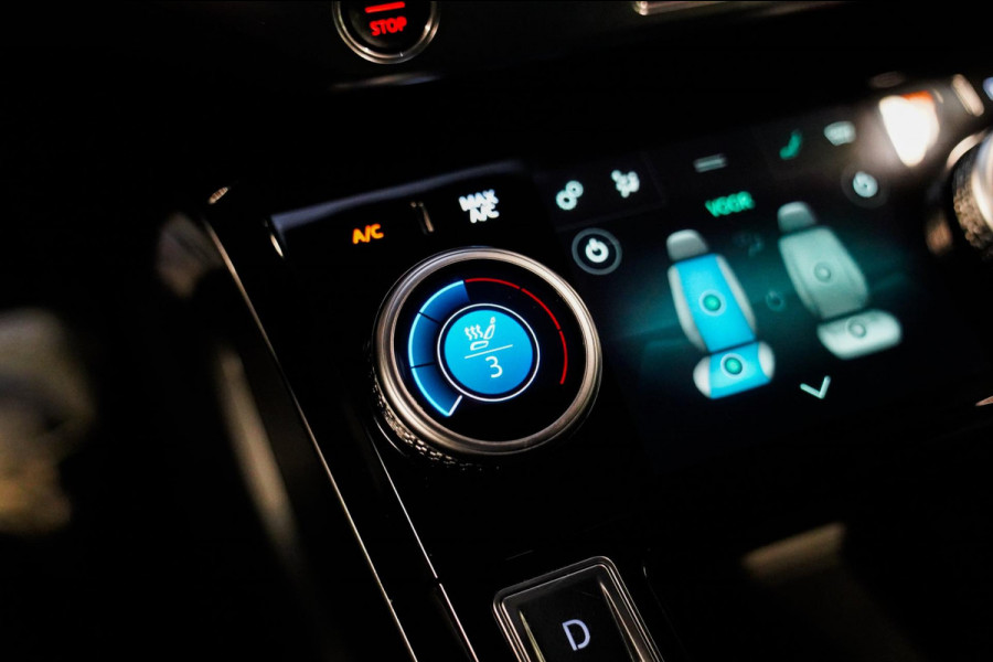 Jaguar I-PACE EV400 First Edition 90 kWh |Panorama | Alcantara Hemel | Luxe Leder | Camera | Stoelverwarming | Stuurwiel verwarmd