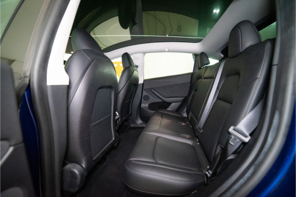Tesla Model Y RWD 58 kWh 300PK | Incl. BTW | NL AUTO | 1e Eig.+NAP | Pano | Full Self Driving | 12 MND Garantie