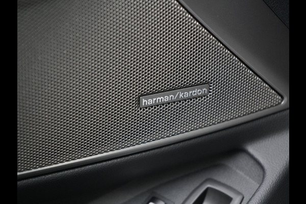 BMW 3 Serie Touring 330e xDrive Sportline Plug In Hybrid 293pk Dealer O.H. PHEV | Panodak | Head Up | Adaptive Cruise | Laser LED | Harman & Kardon | Lederen M-Sportstoelen Memory & Verwarmd | Sfeerverlichting | Virtual | Navigatie |