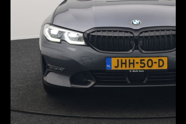 BMW 3 Serie Touring 330e xDrive Sportline Plug In Hybrid 293pk Dealer O.H. PHEV | Panodak | Head Up | Adaptive Cruise | Laser LED | Harman & Kardon | Lederen M-Sportstoelen Memory & Verwarmd | Sfeerverlichting | Virtual | Navigatie |