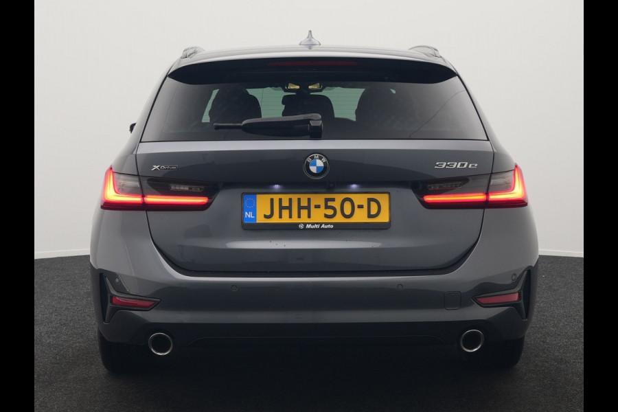 BMW 3 Serie Touring 330e xDrive Sportline Plug In Hybrid 293pk Dealer O.H. PHEV | Panodak | Head Up | Adaptive Cruise | Laser LED | Harman & Kardon | Lederen M-Sportstoelen Memory & Verwarmd | Sfeerverlichting | Virtual | Navigatie |