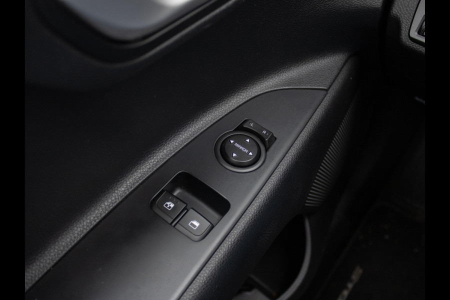 Kia Stonic 1.0 T-GDi DynamicLine | Trekhaak | Navigatie |